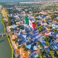 vista aerea de piedras negras coahuila y el puente fronterizo